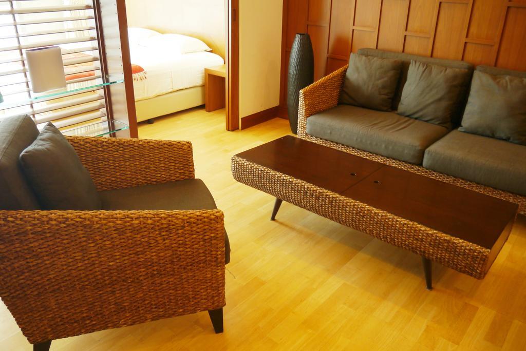 Bangkok Riverside Condo Екстер'єр фото